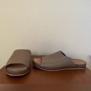 J. Jill Womens Slide Sandal Size 7.5 Brown Open Toe Slip On Molded Business Flat